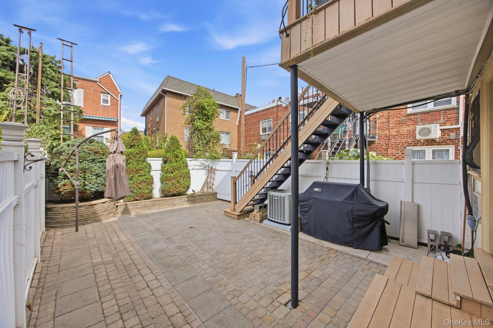 20-10 Hazen Street – For Sale photo 29