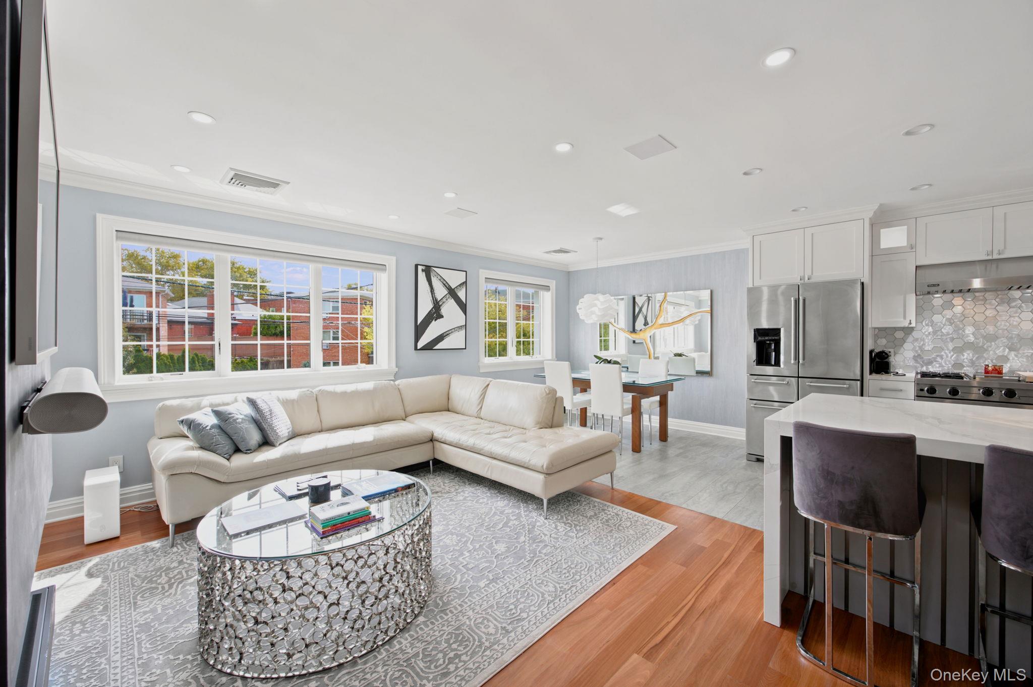 20-10 Hazen Street – For Sale photo 7
