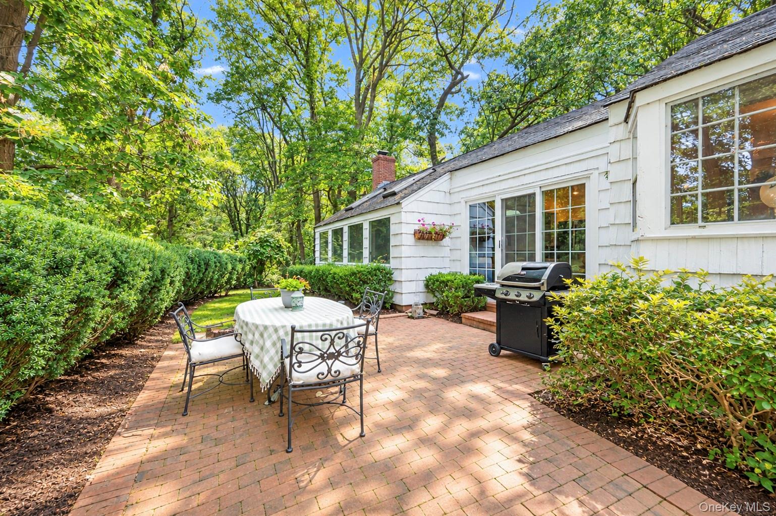 2 Glenwater Lane – For Sale photo 14