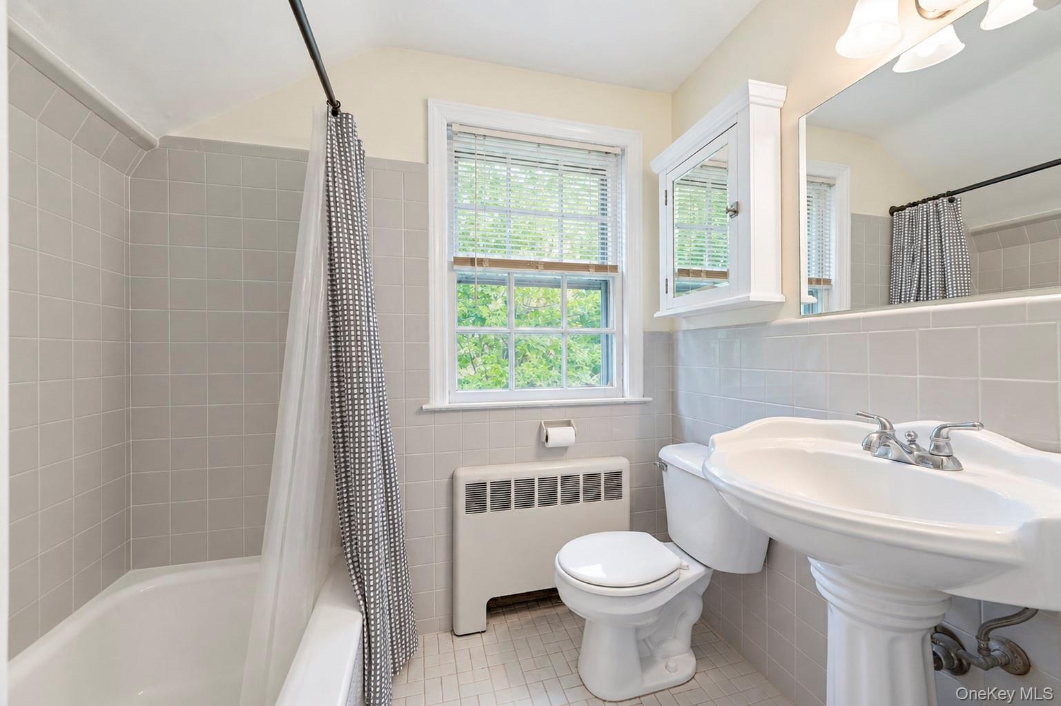 2 Glenwater Lane – For Sale photo 38