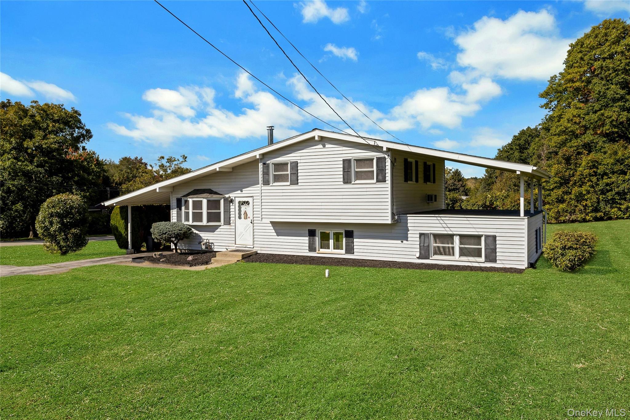 1 Barbara Lane – For Sale photo 3