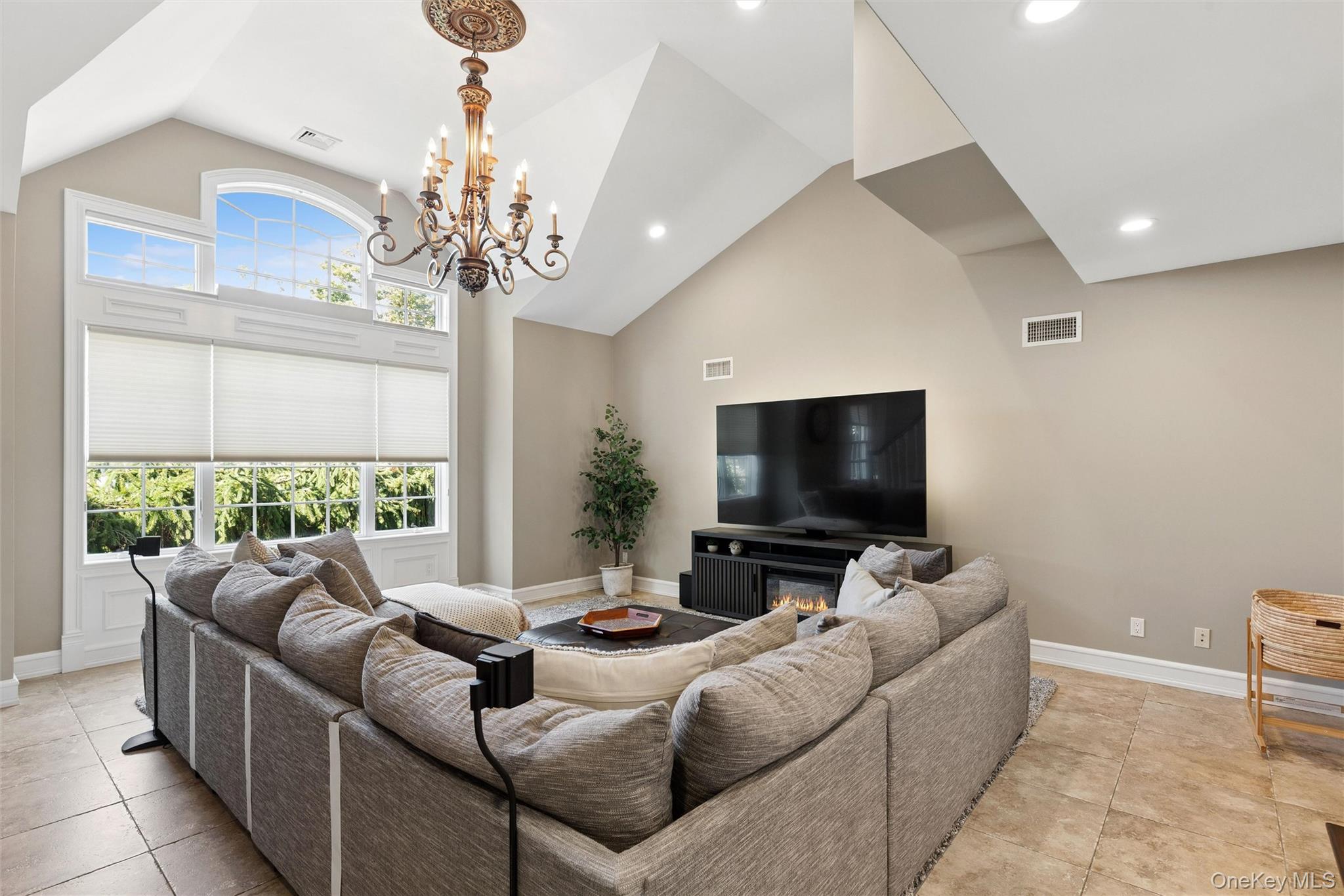 45 Blue Point Avenue – For Sale photo 20