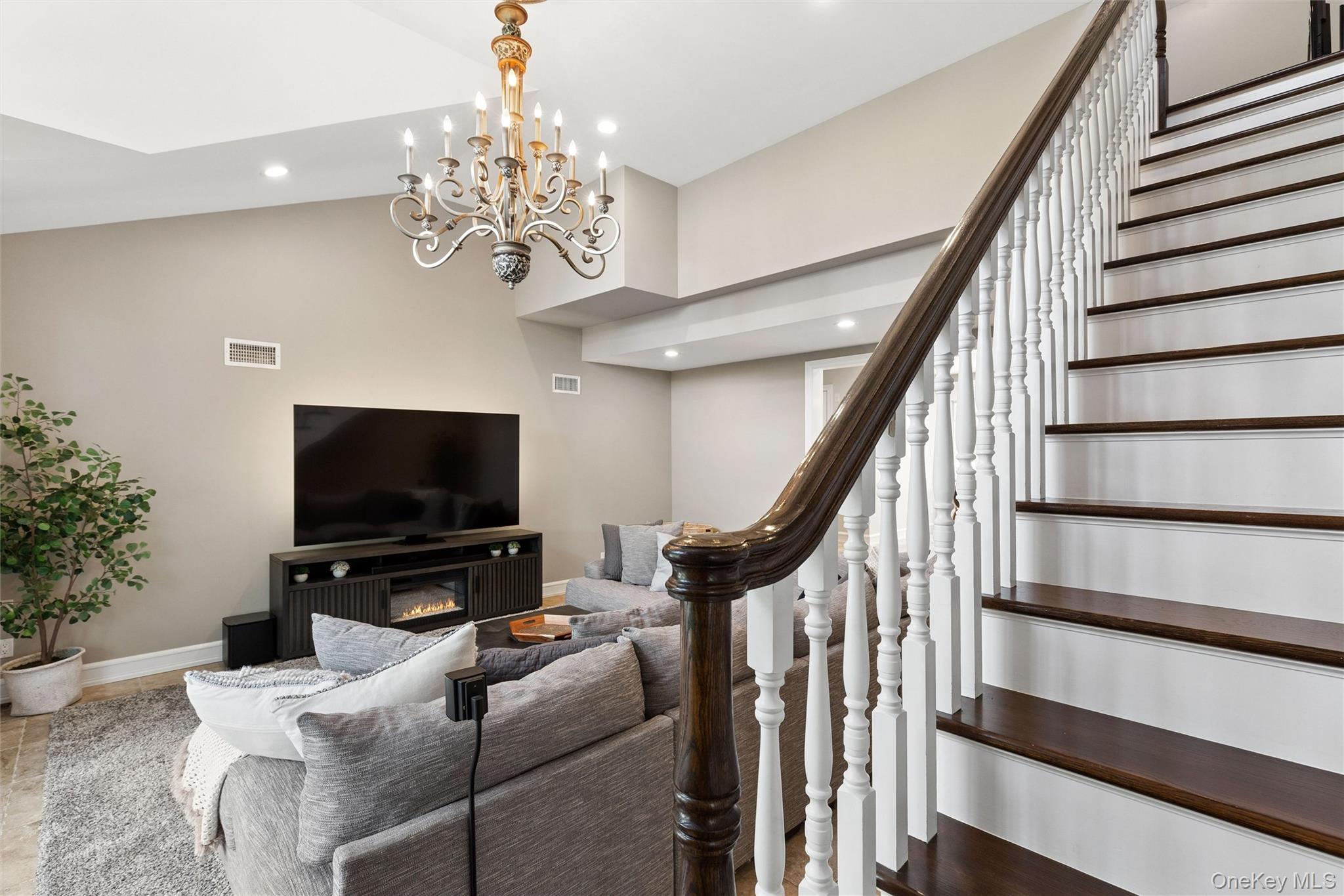 45 Blue Point Avenue – For Sale photo 22
