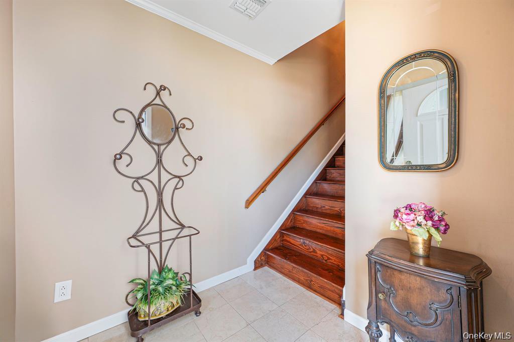 1130 Savoy Drive – For Sale photo 5