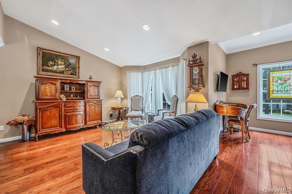 1130 Savoy Drive – For Sale photo 7