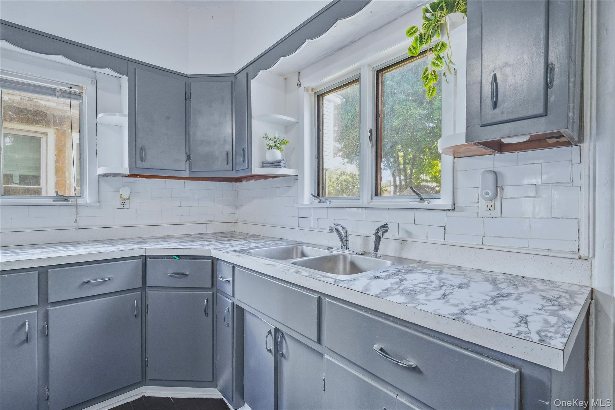 174 Foxhall Avenue – For Sale photo 8
