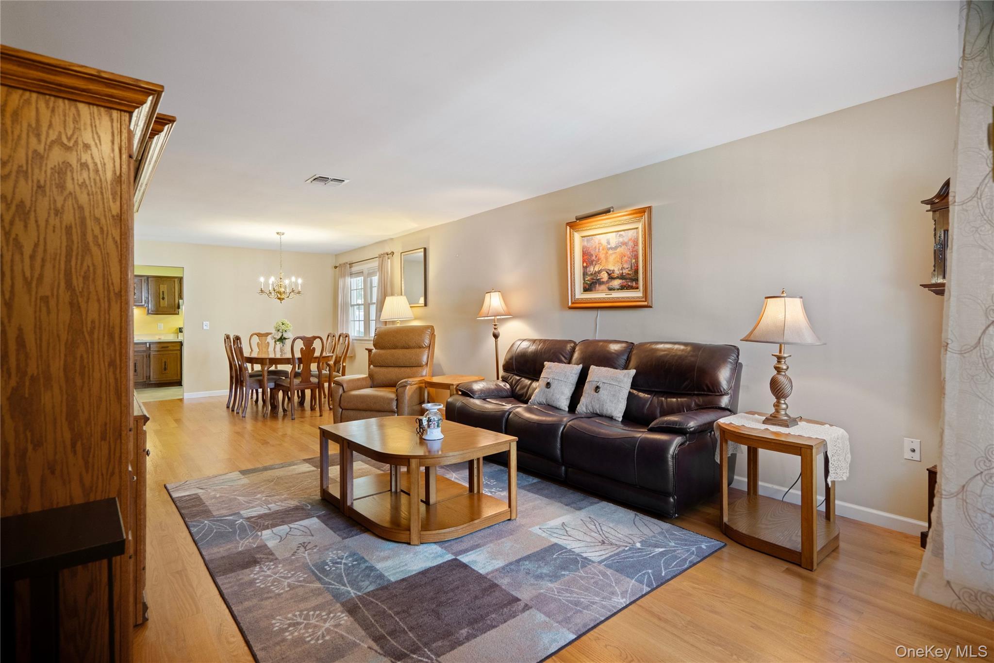 152 Revere Drive – For Sale photo 3
