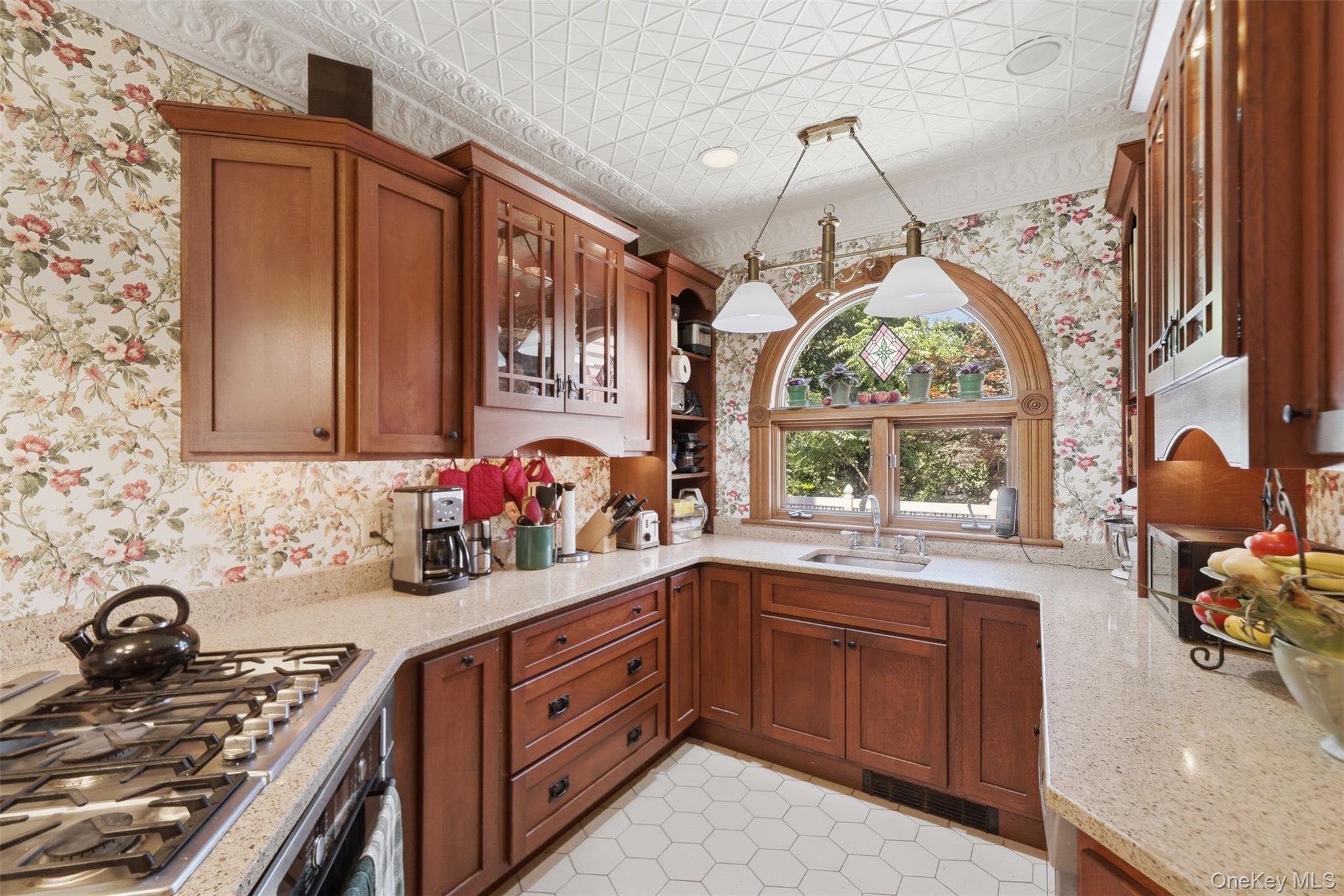 10 West Street – For Sale photo 9