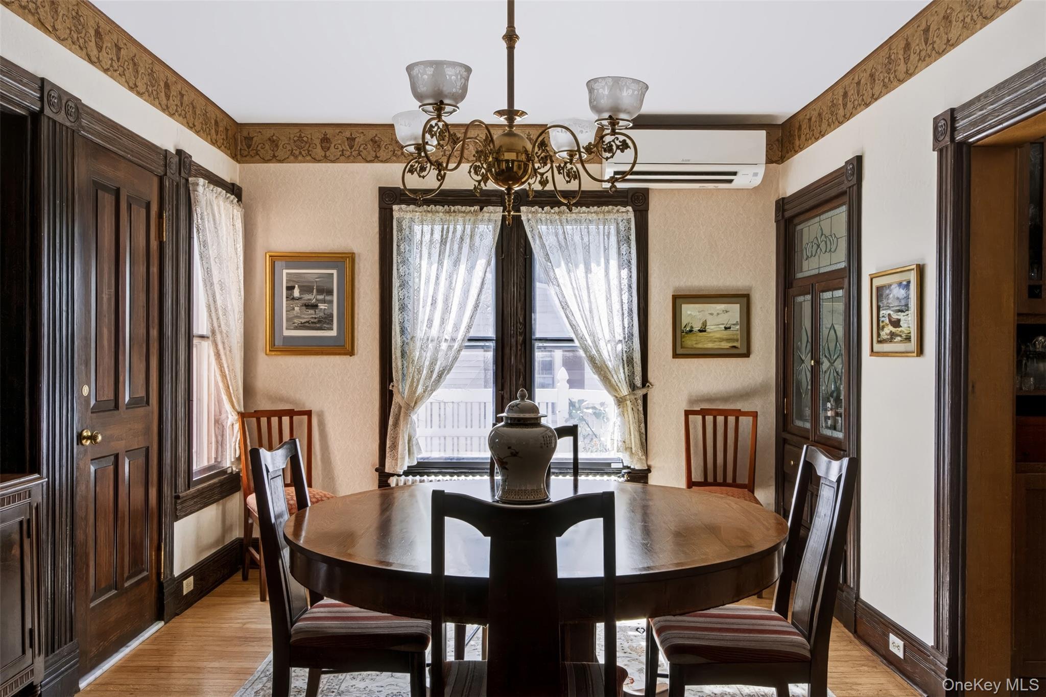 10 West Street – For Sale photo 3
