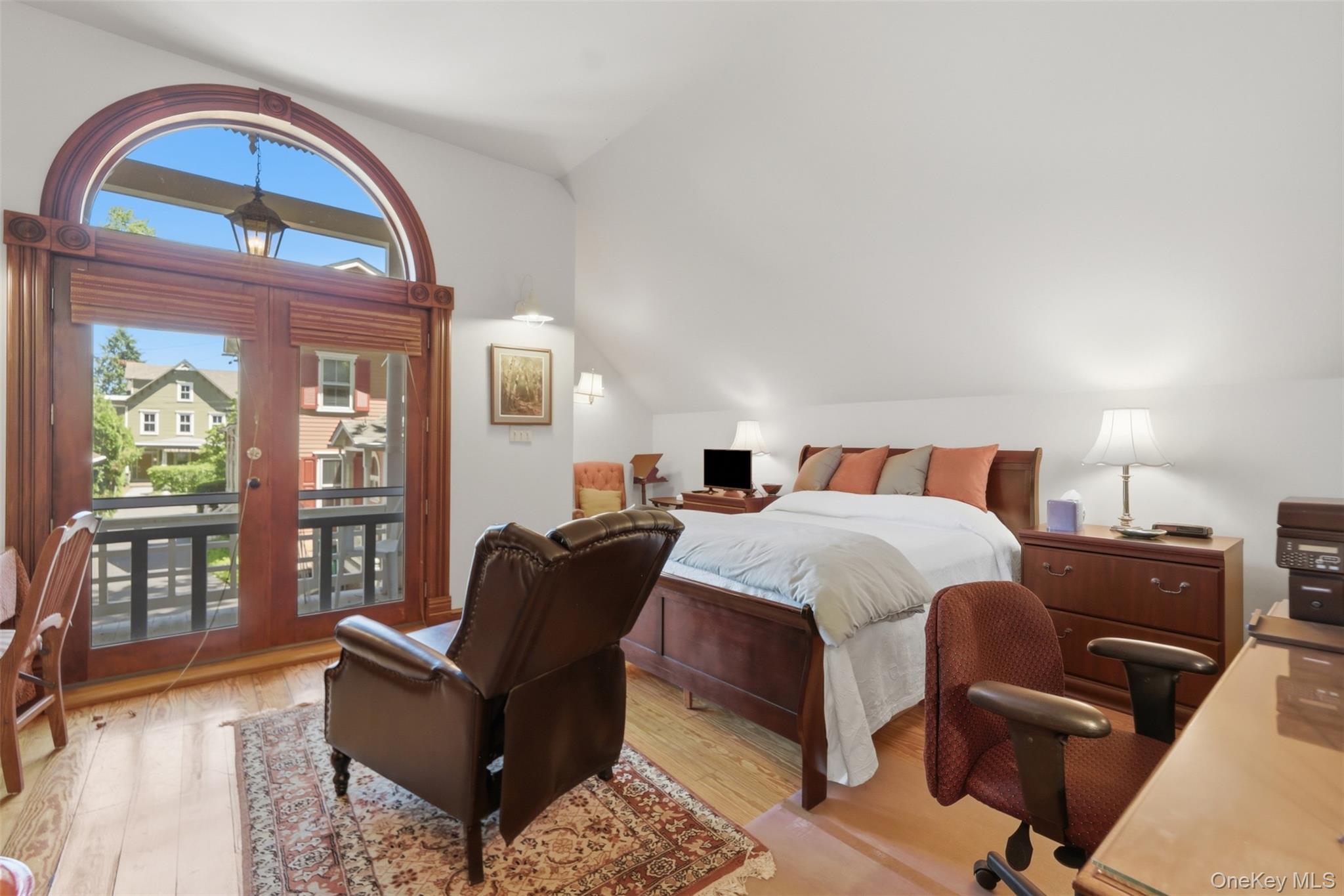10 West Street – For Sale photo 32