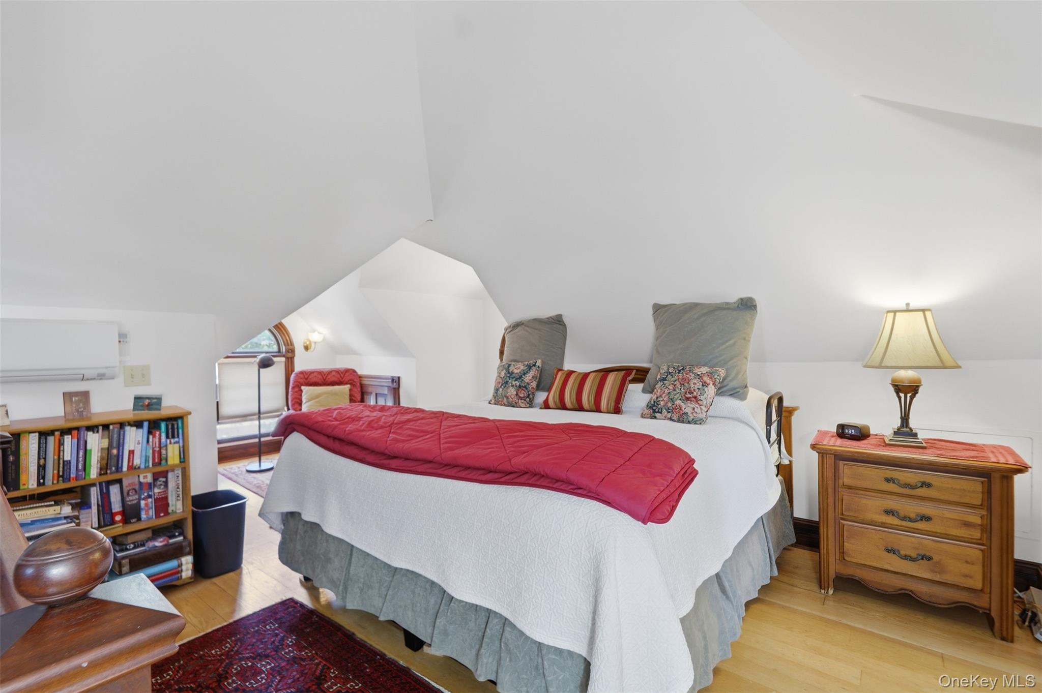 10 West Street – For Sale photo 27