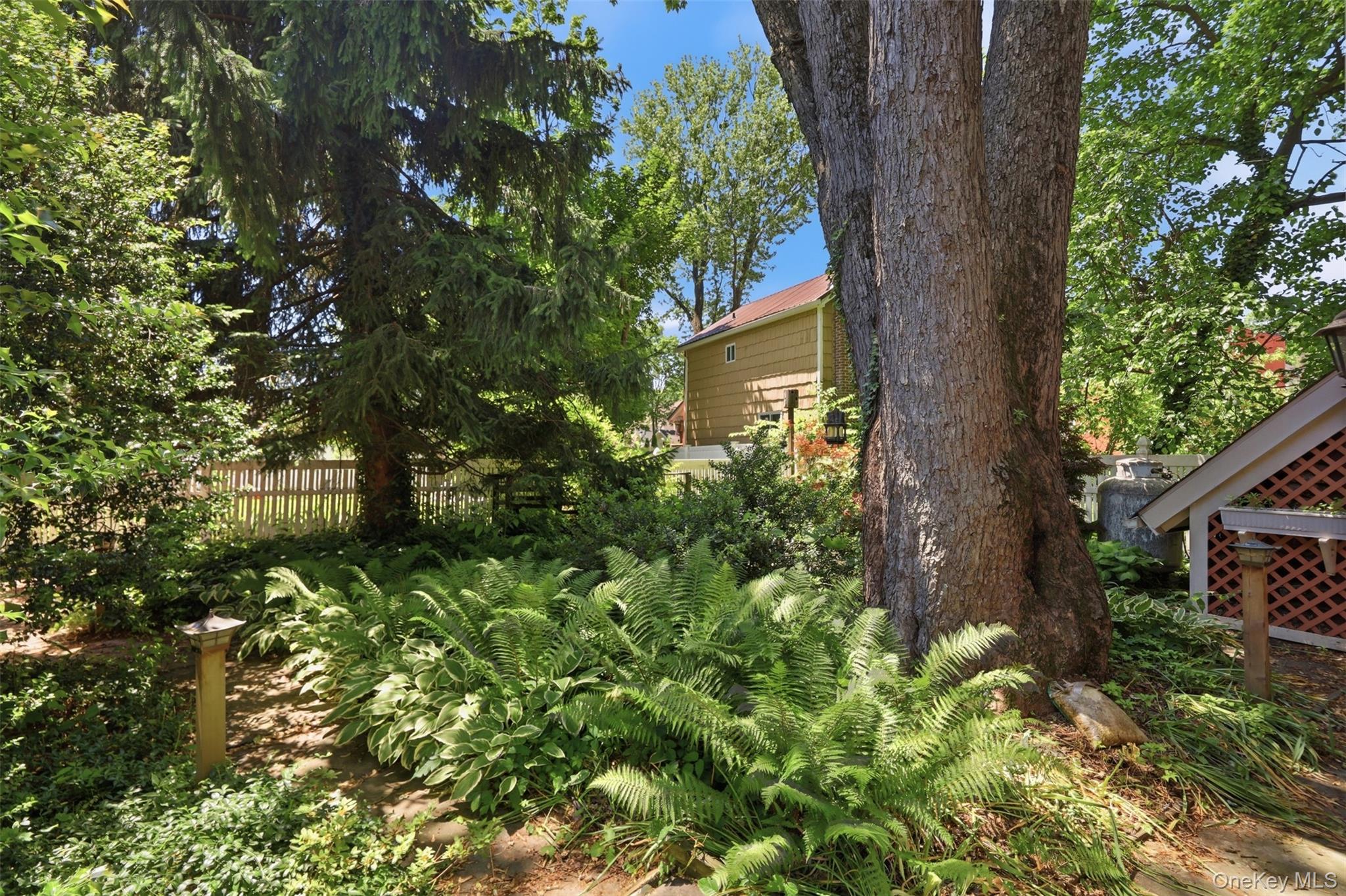 10 West Street – For Sale photo 38