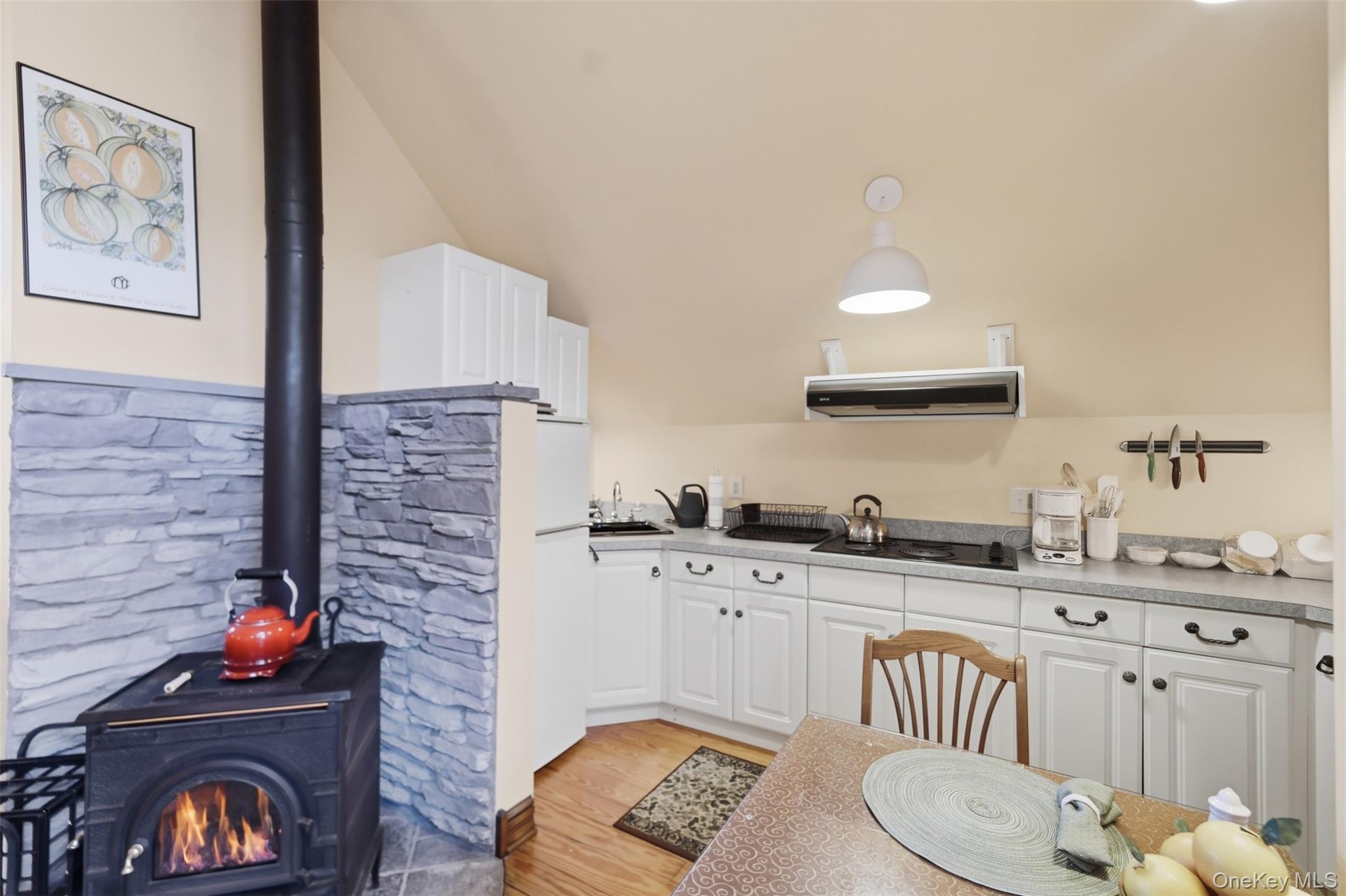 10 West Street – For Sale photo 36