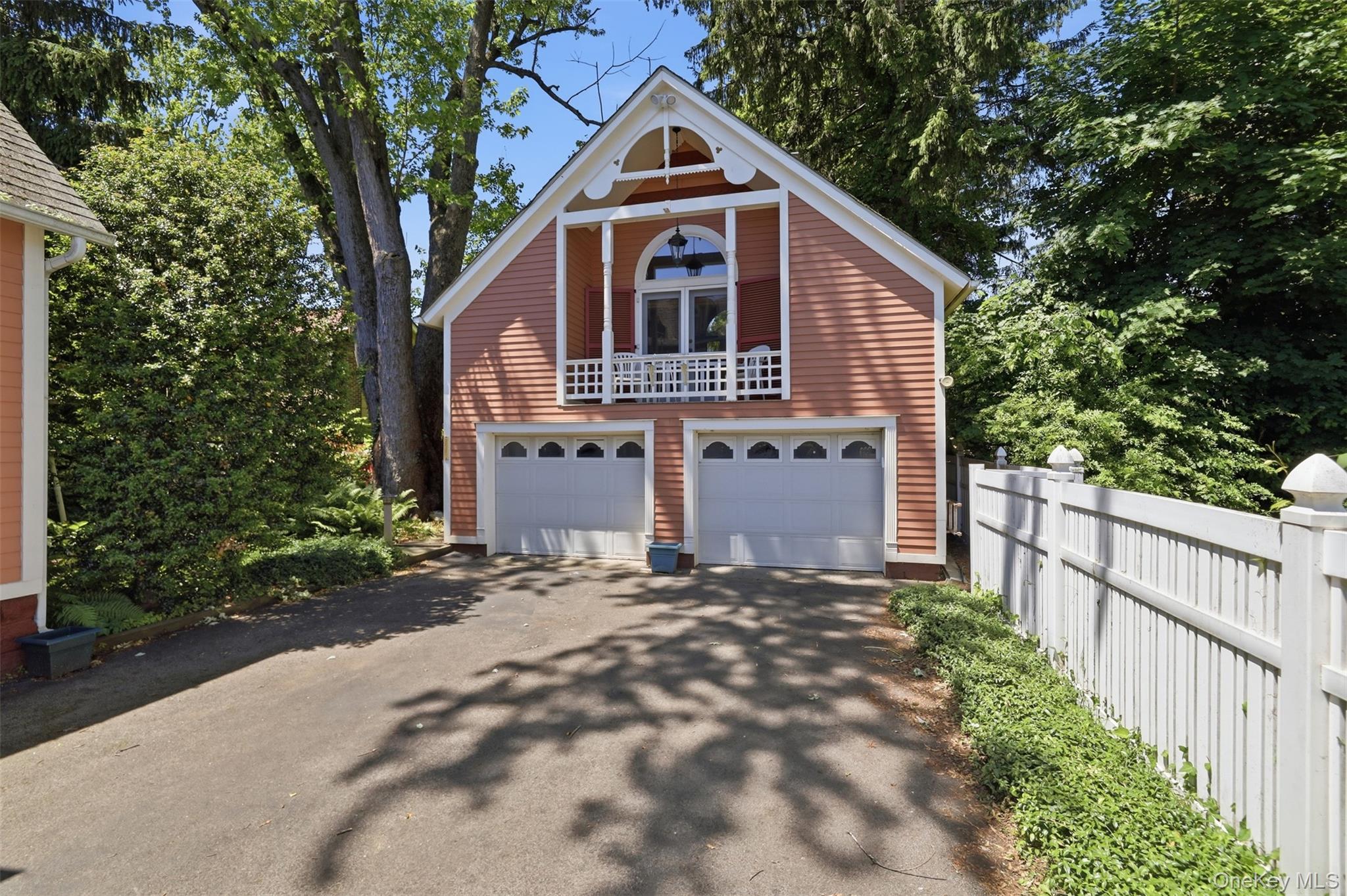 10 West Street – For Sale photo 31
