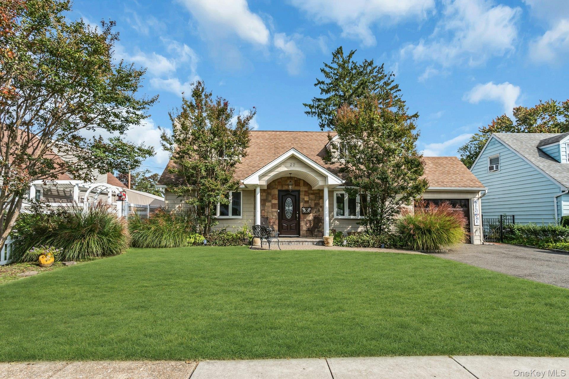 22 Bryce Avenue – For Sale