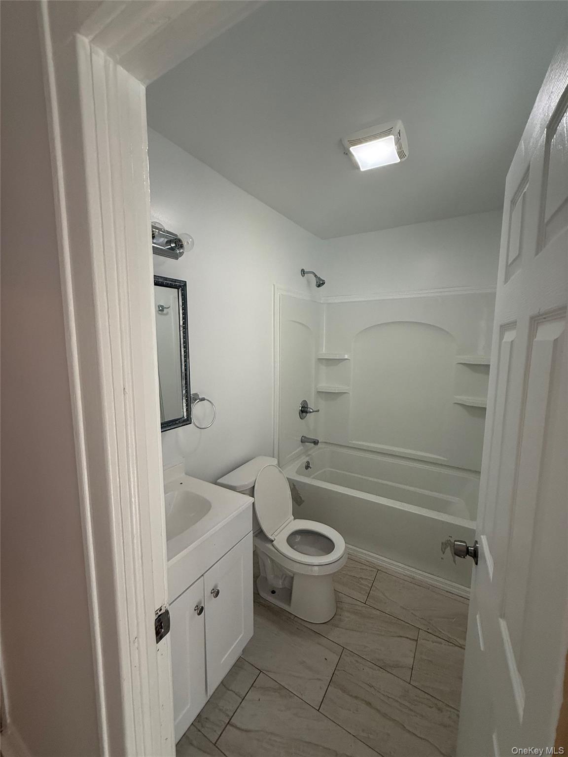 437 3rd Street, Unit 1 photo 8