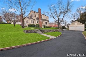 20 Archer Avenue – For Sale photo 2