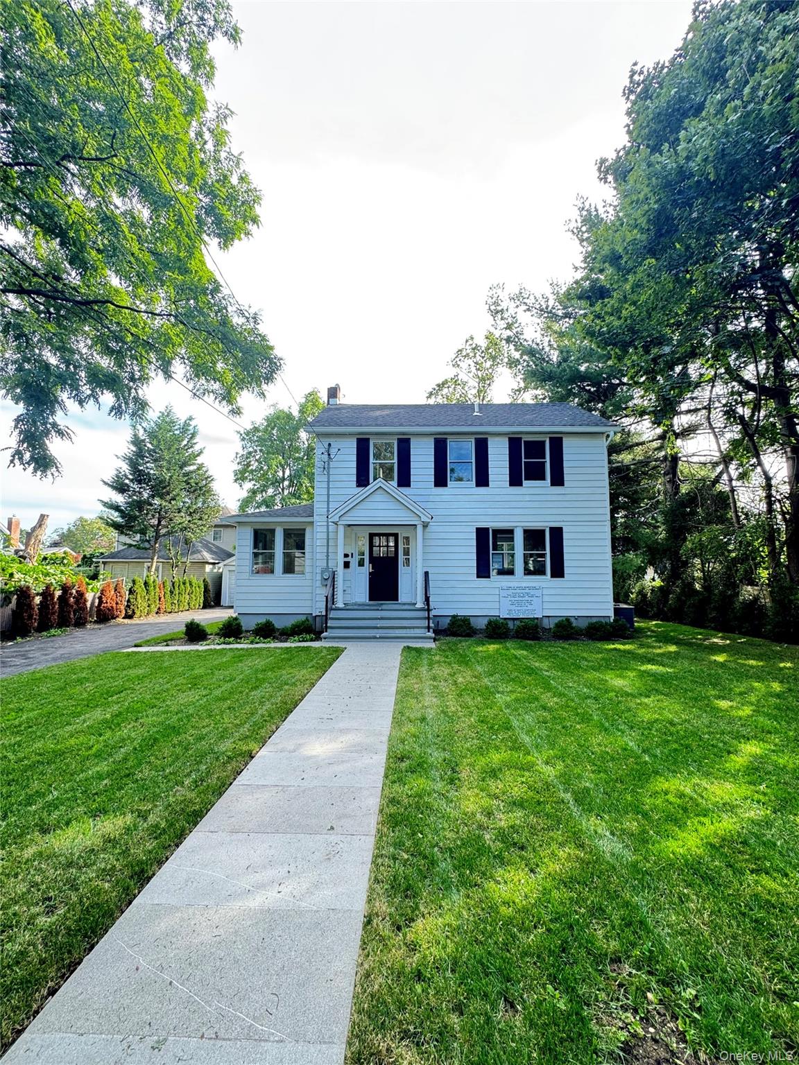 118 Willow Street – For Sale