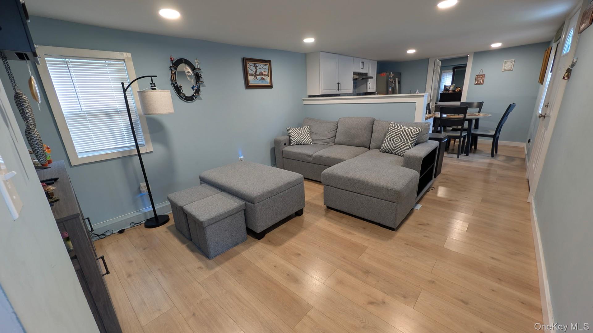 33 Debra Ct. 33 Debra Ct. – For Sale photo 6