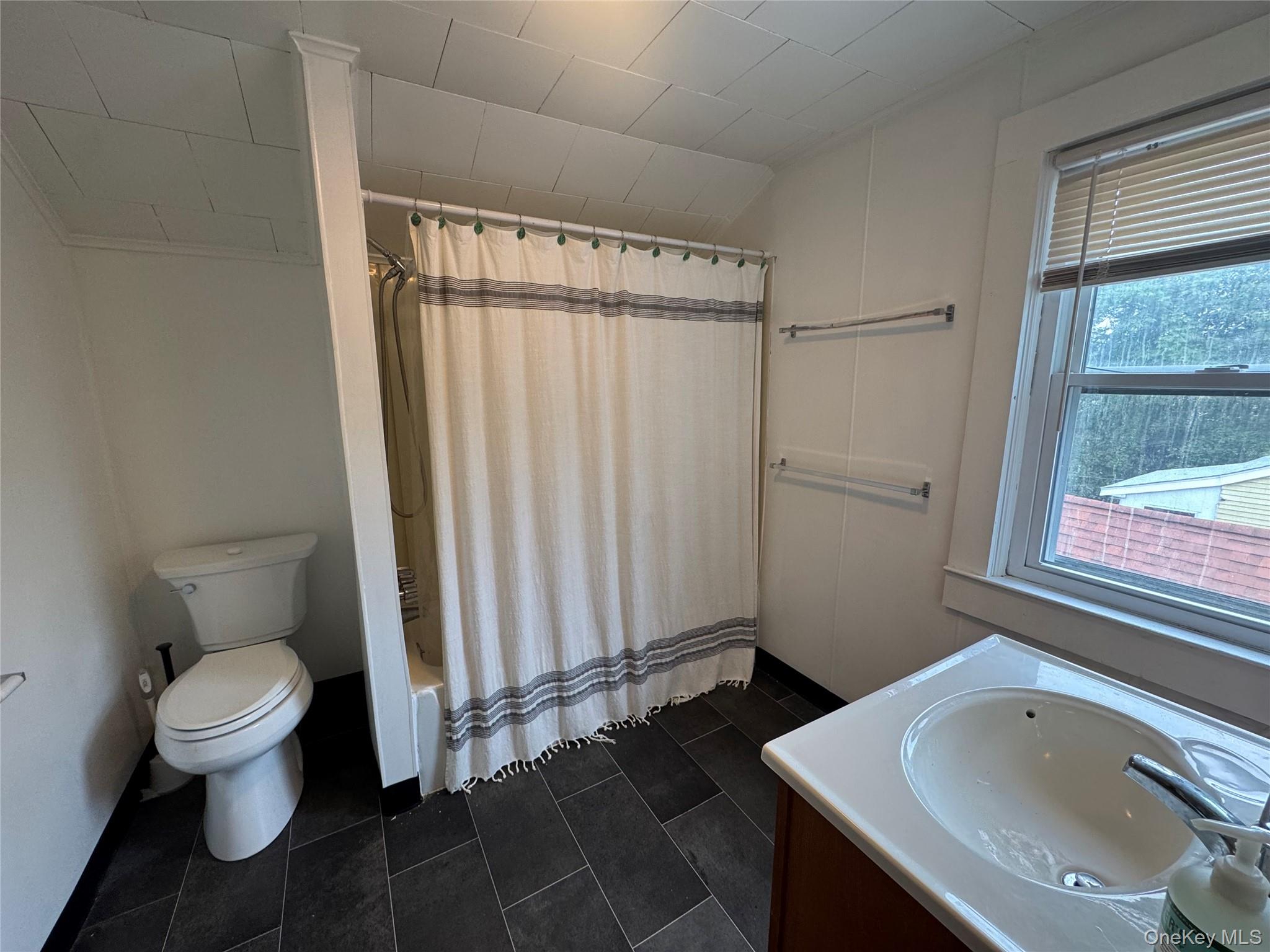 34 Hoffman Street, Unit 3 photo 7