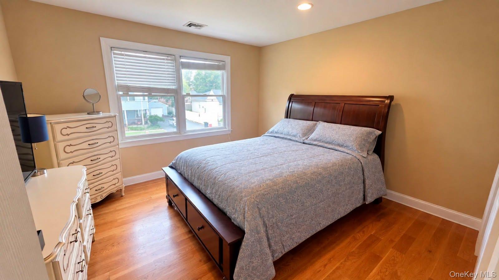 3 Cleveland Street – For Rent photo 25