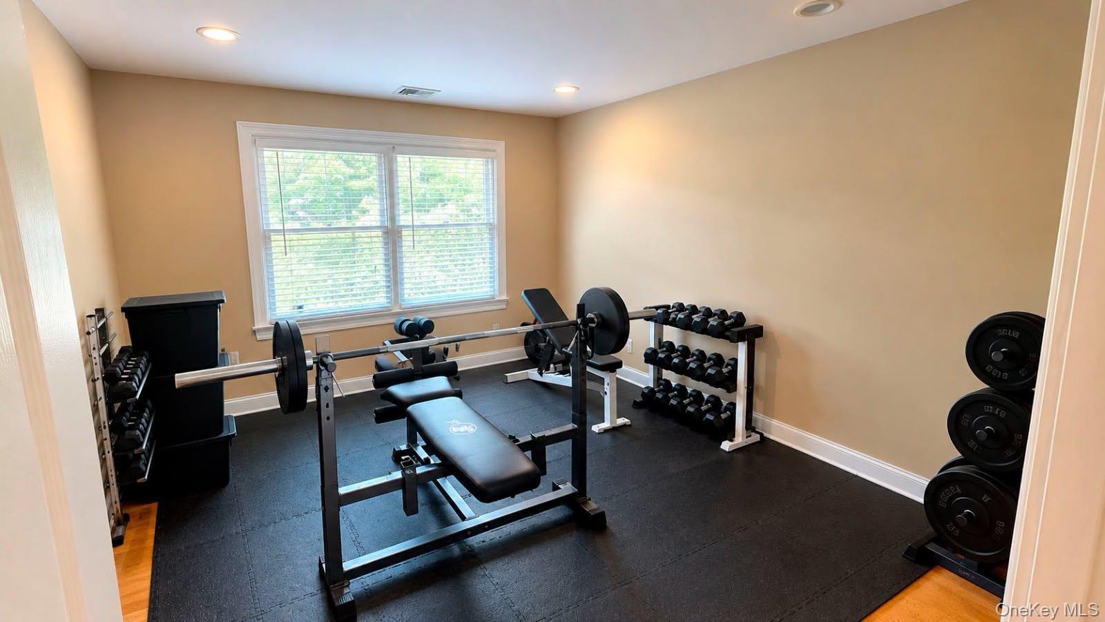 3 Cleveland Street – For Rent photo 9