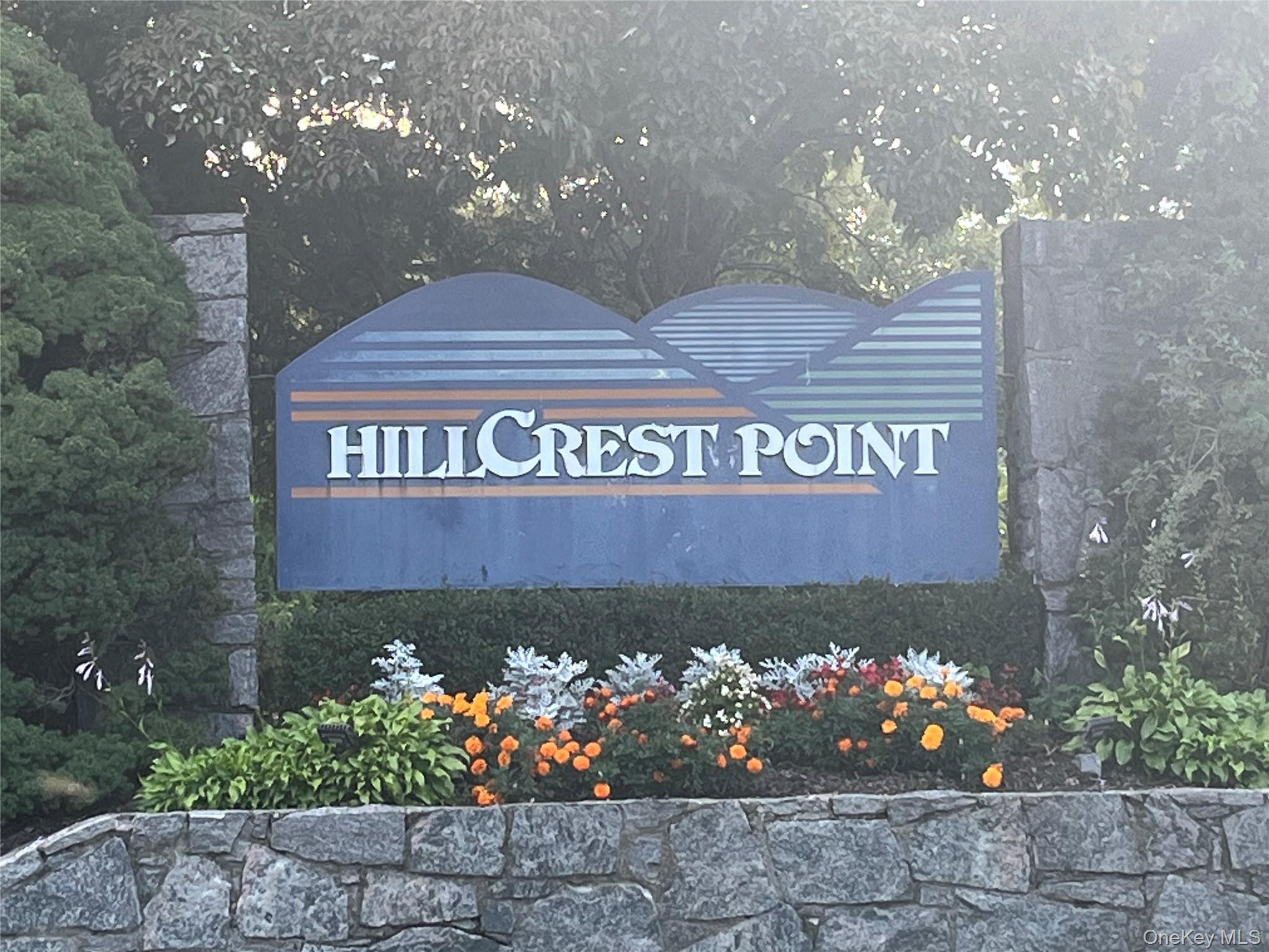 269 W Sneden Place W, Unit 269
