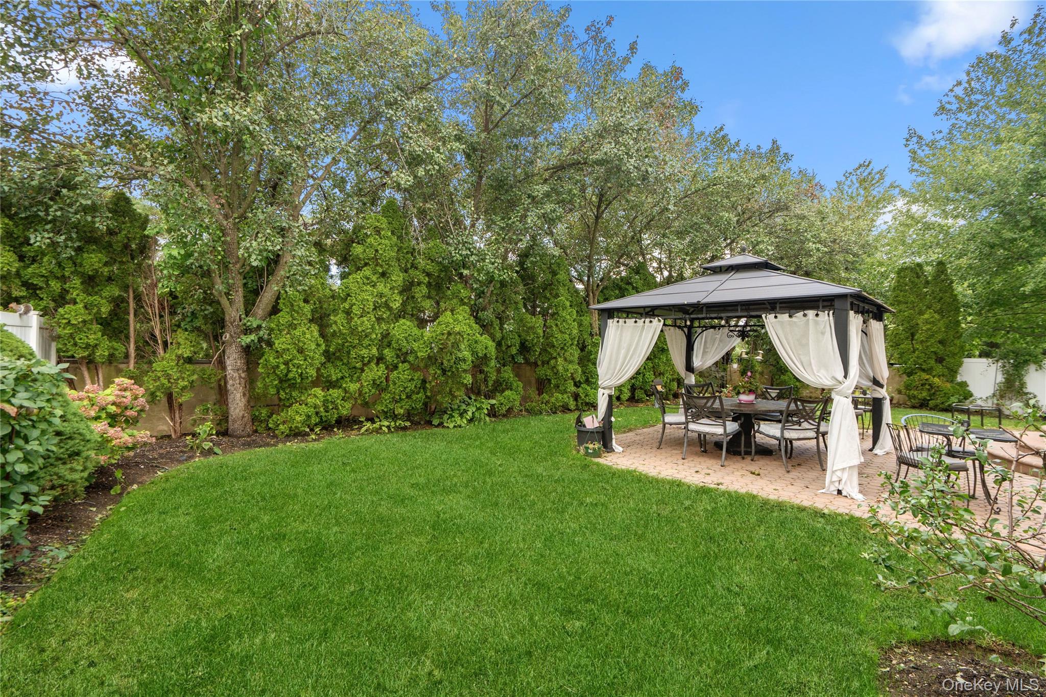 107 Hazelnut Court – For Sale photo 34