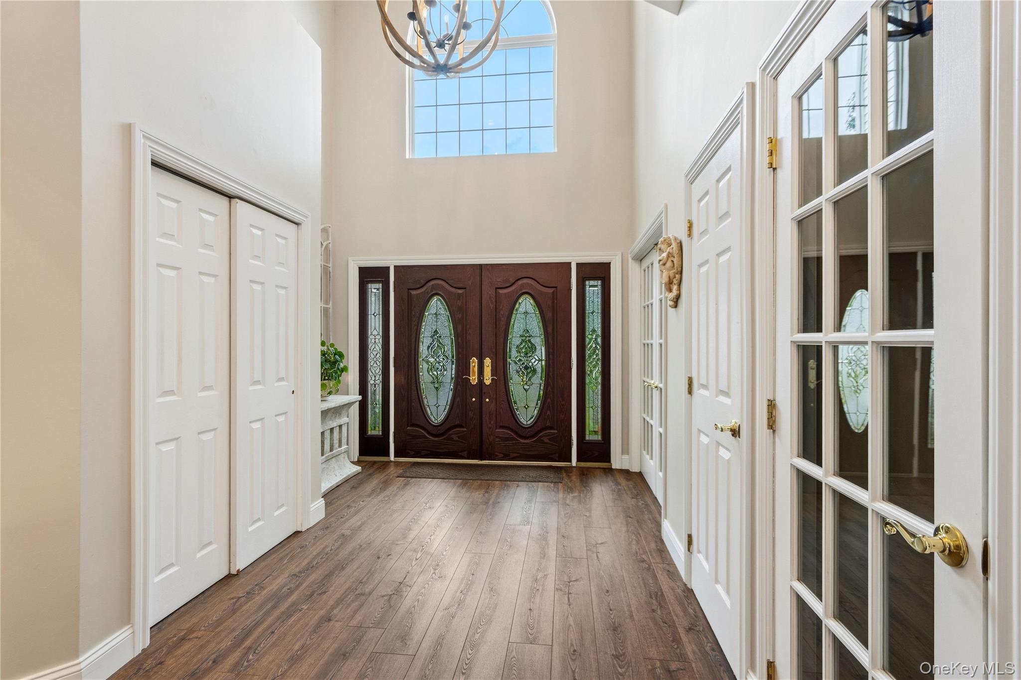 107 Hazelnut Court – For Sale photo 5