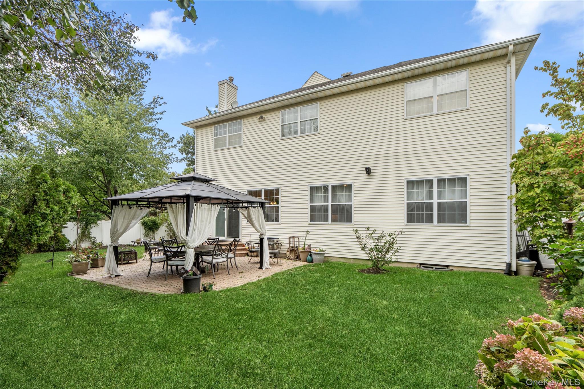 107 Hazelnut Court – For Sale photo 33