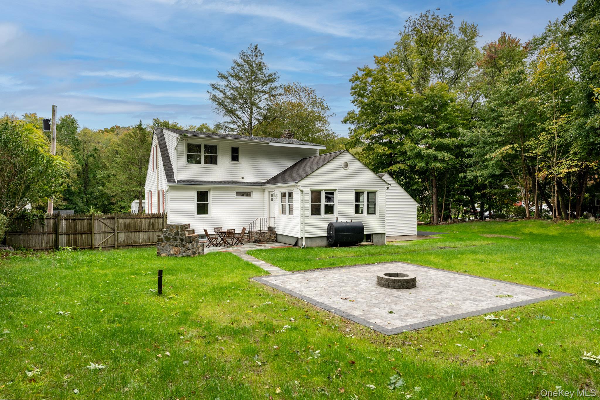 16 Forest Avenue – For Sale photo 4