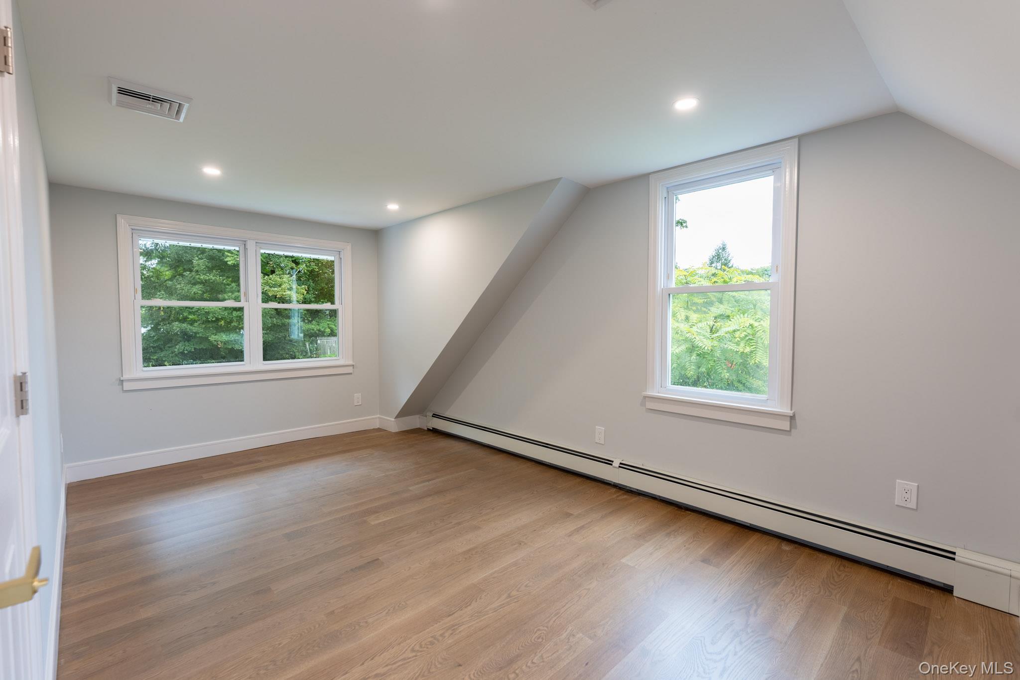 16 Forest Avenue – For Sale photo 29