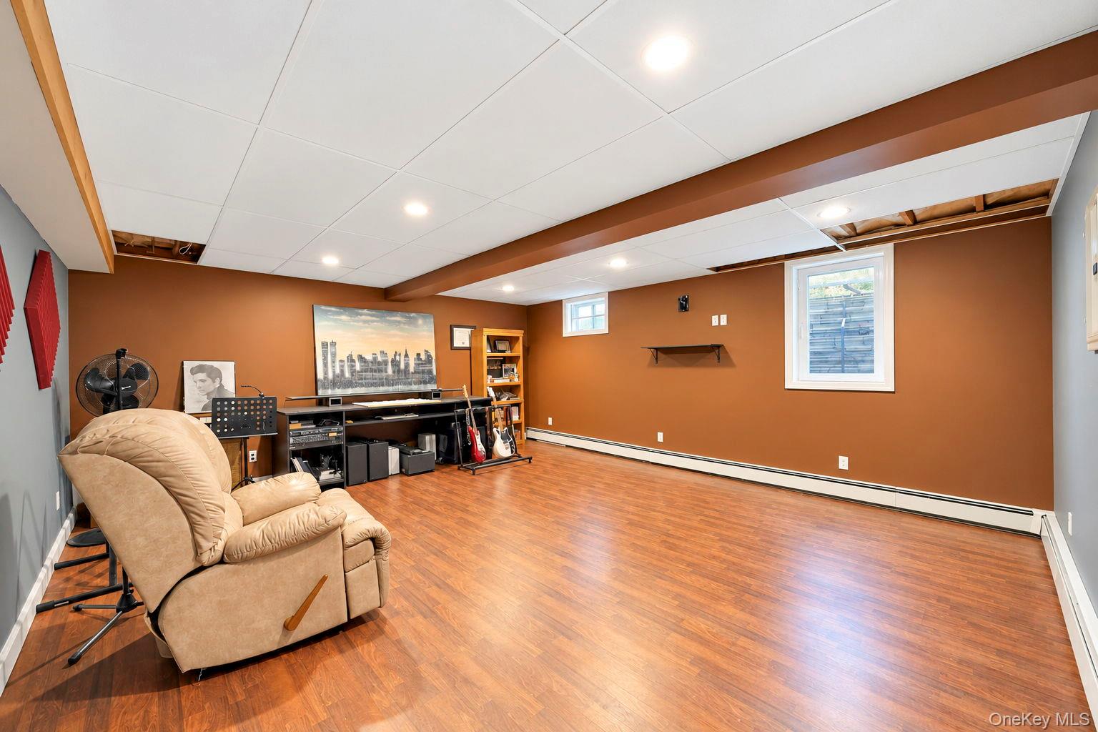 344 Barton Avenue – For Sale photo 40