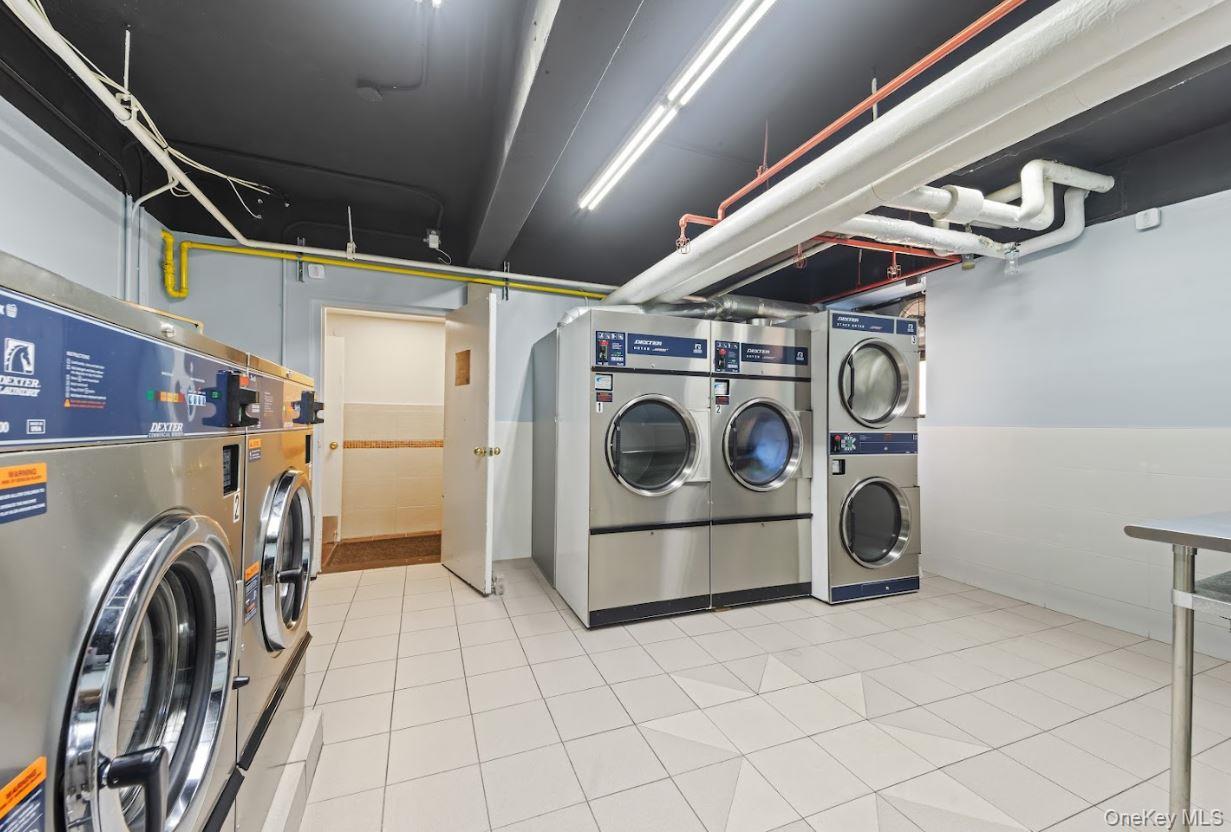 18-75 Corporal Kennedy Street, Unit 3J photo 18