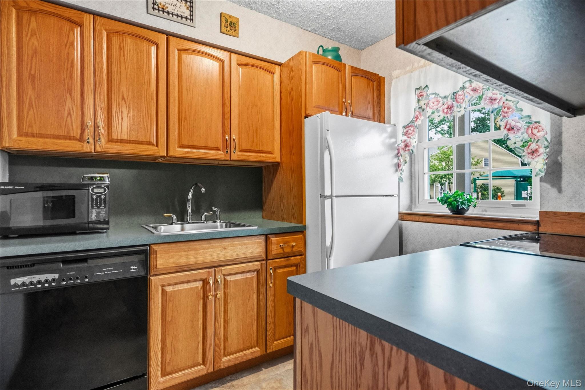 1056 Village Drive, Unit 1056 photo 12
