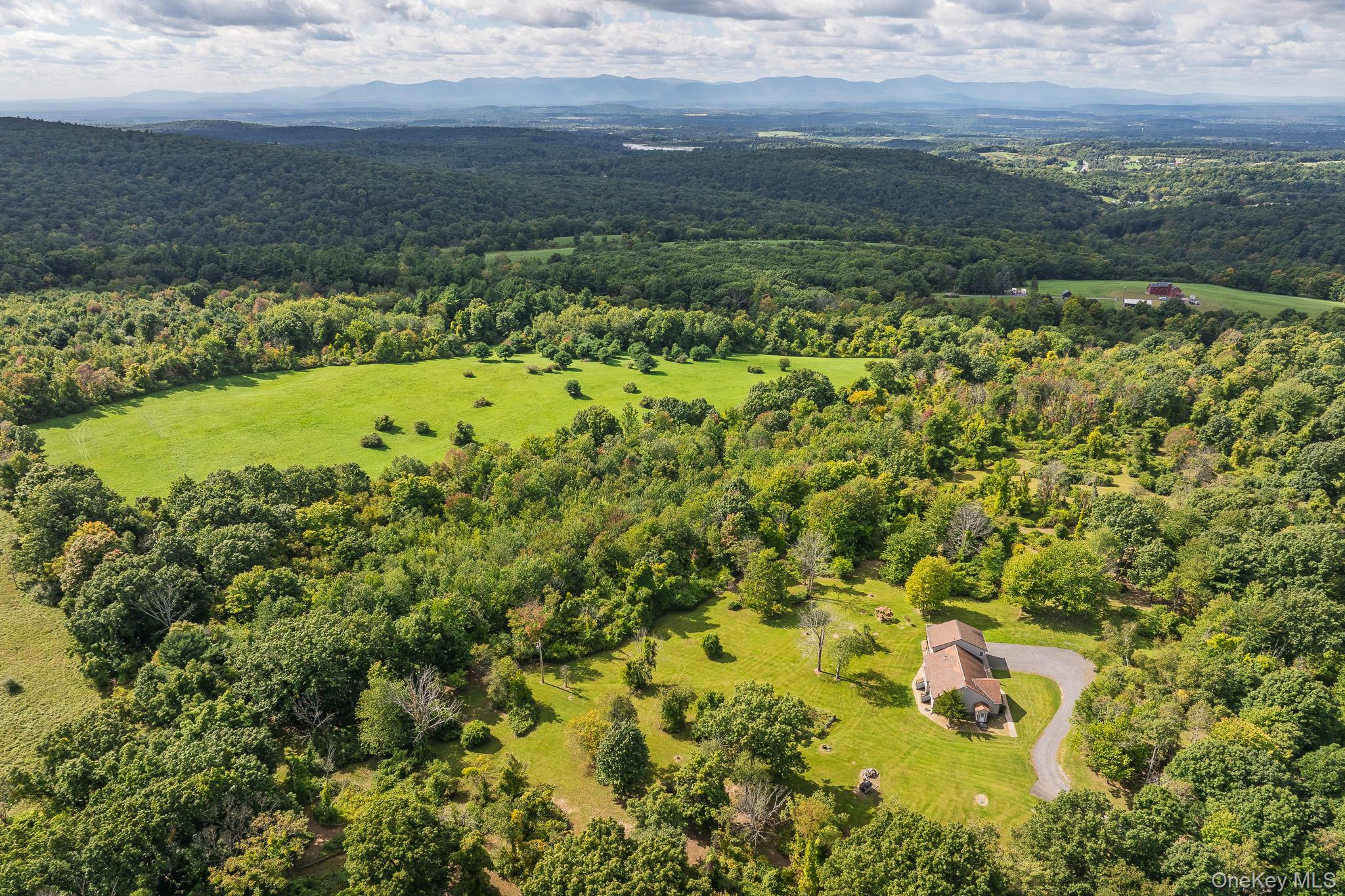915 Palmer Road Extension – For Sale