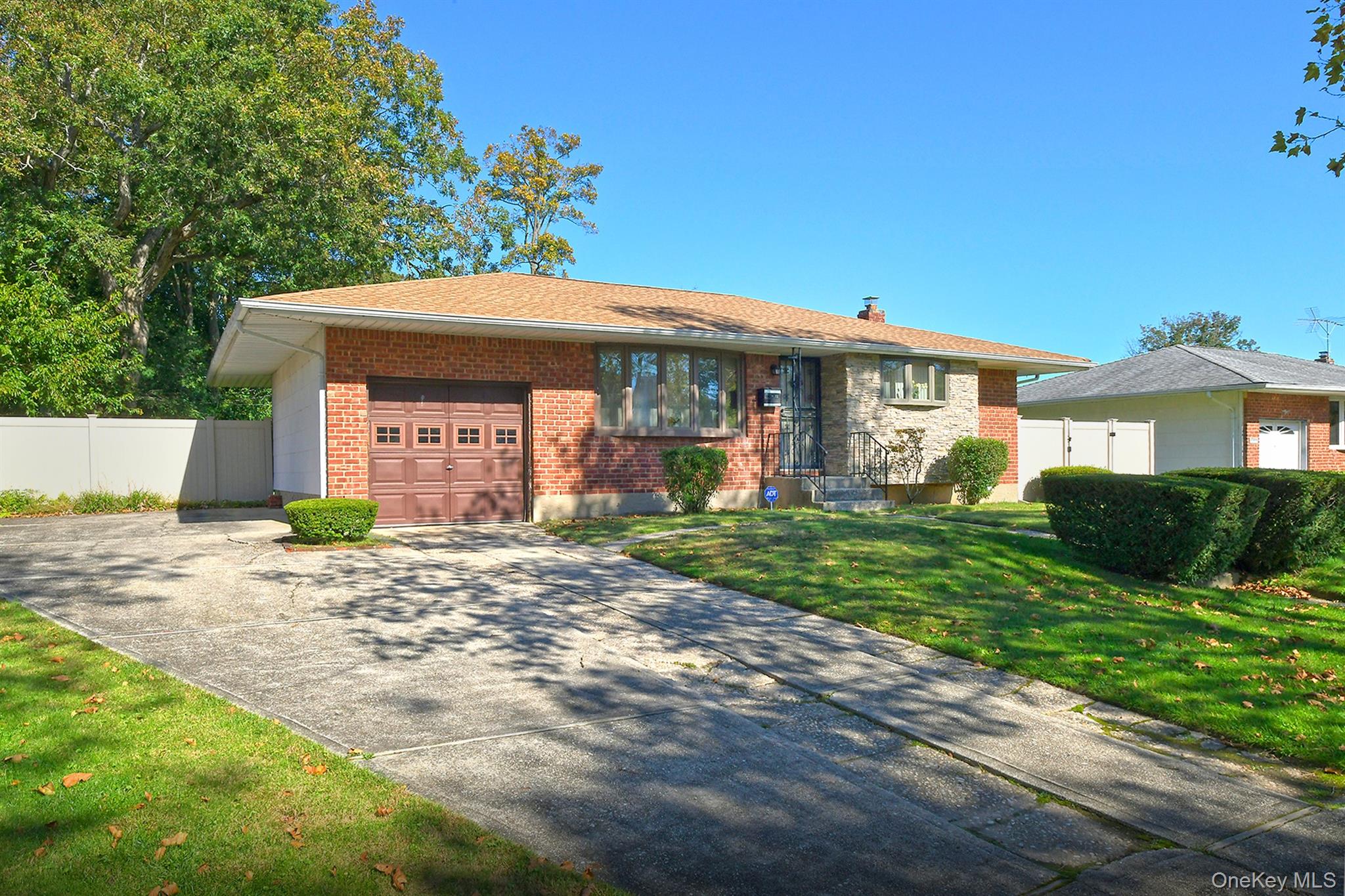 12 Marie Crescent – For Sale photo 3