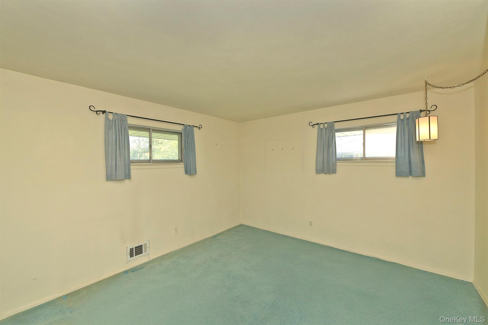 12 Marie Crescent – For Sale photo 15