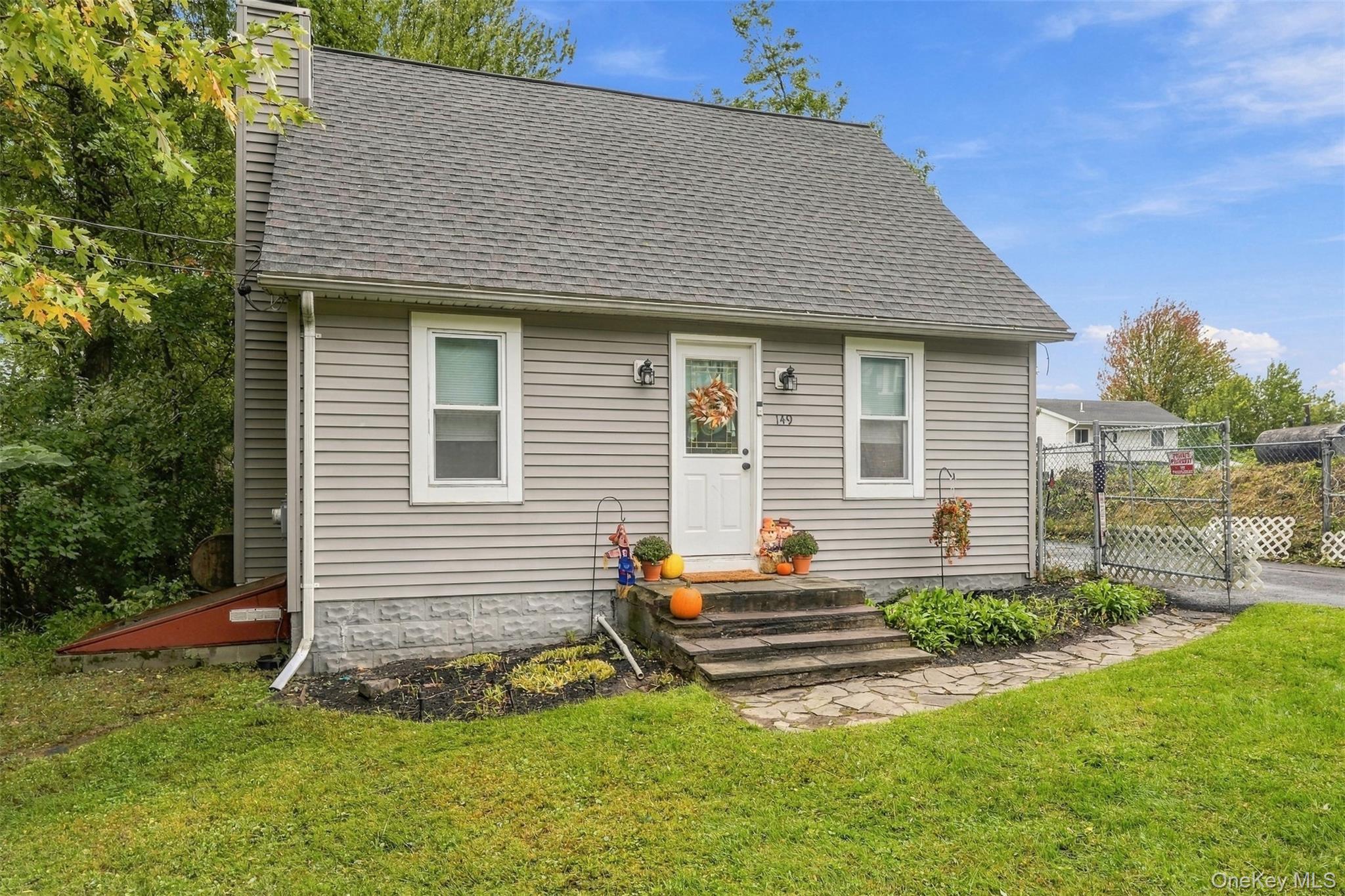 149 Hoyt Street – For Sale photo 2