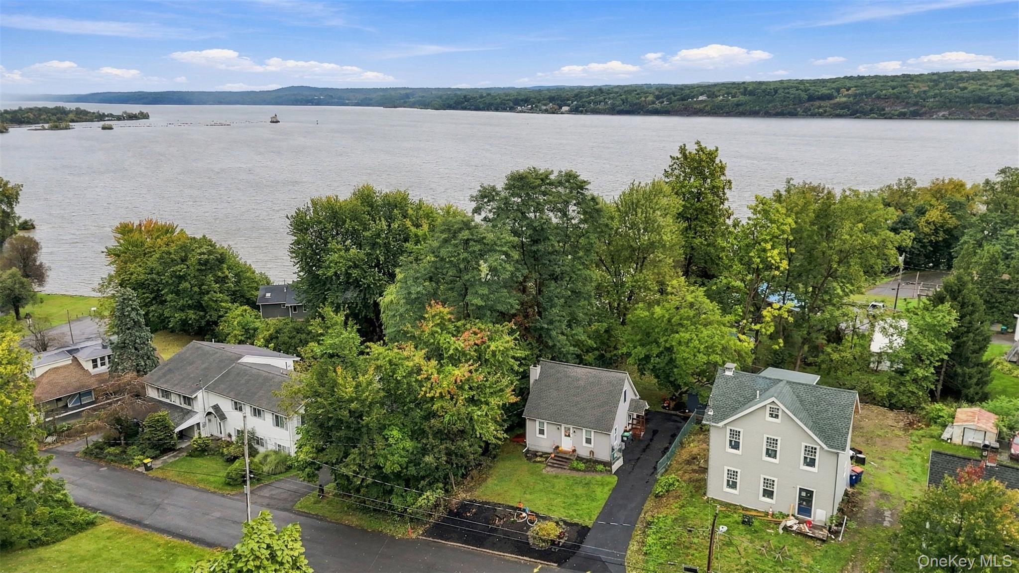 149 Hoyt Street – For Sale photo 3