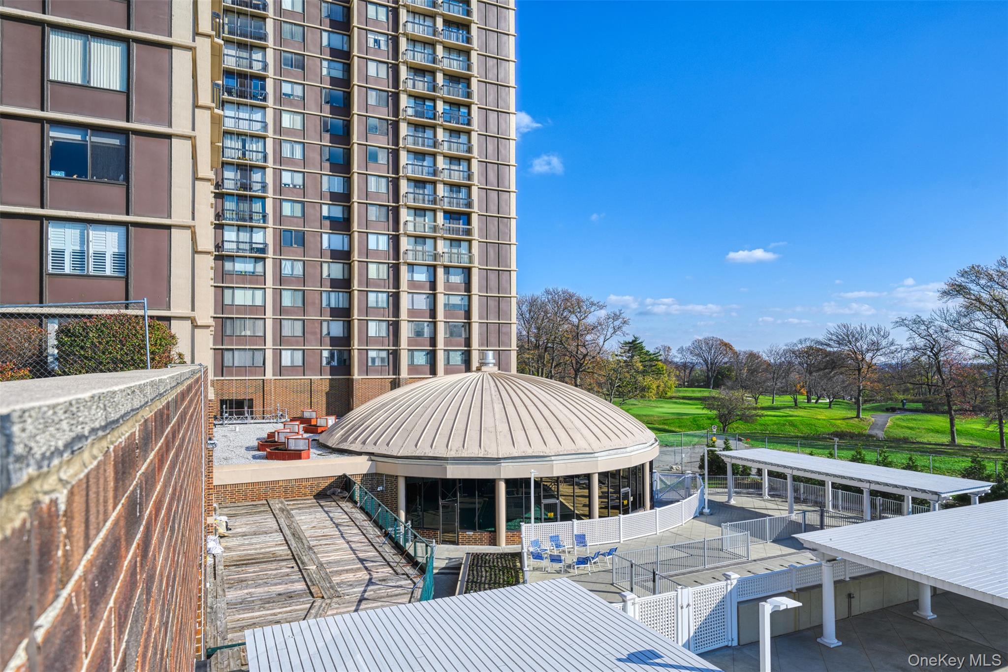 269-10 Grand Central Parkway, Unit 8P photo 27