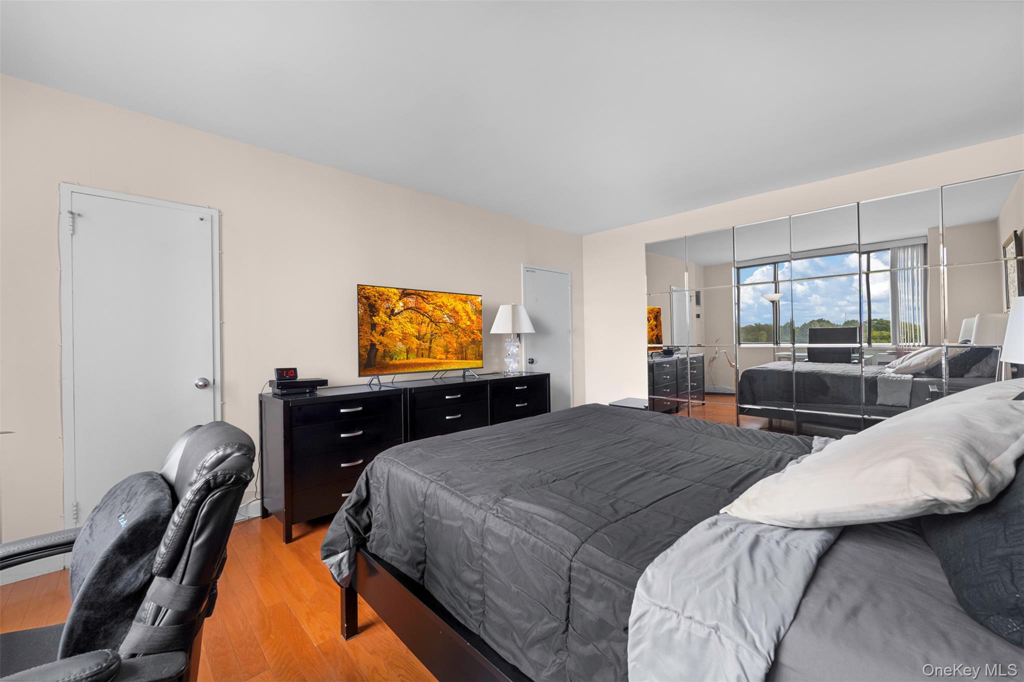 269-10 Grand Central Parkway, Unit 8P photo 21