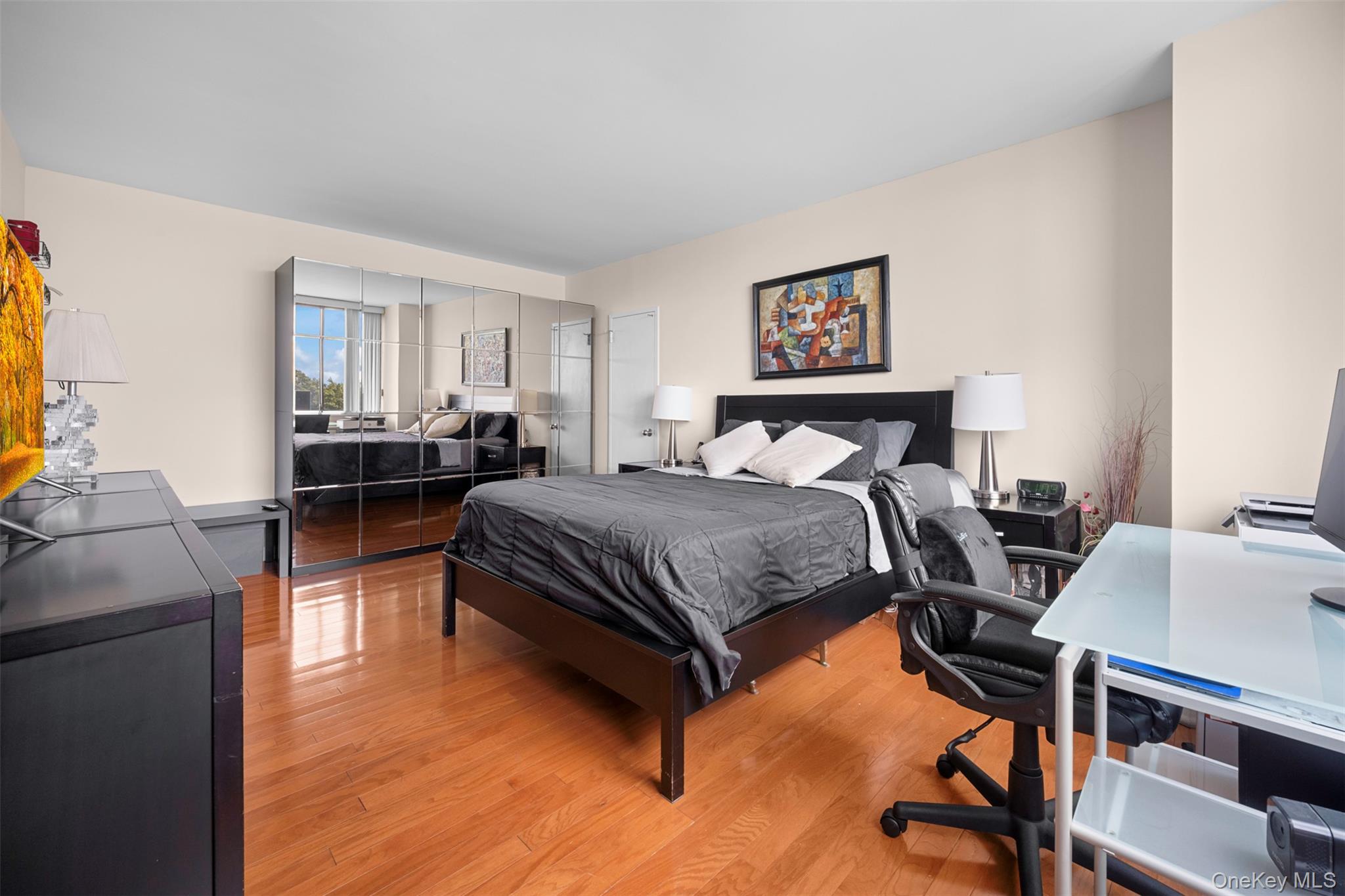 269-10 Grand Central Parkway, Unit 8P photo 20
