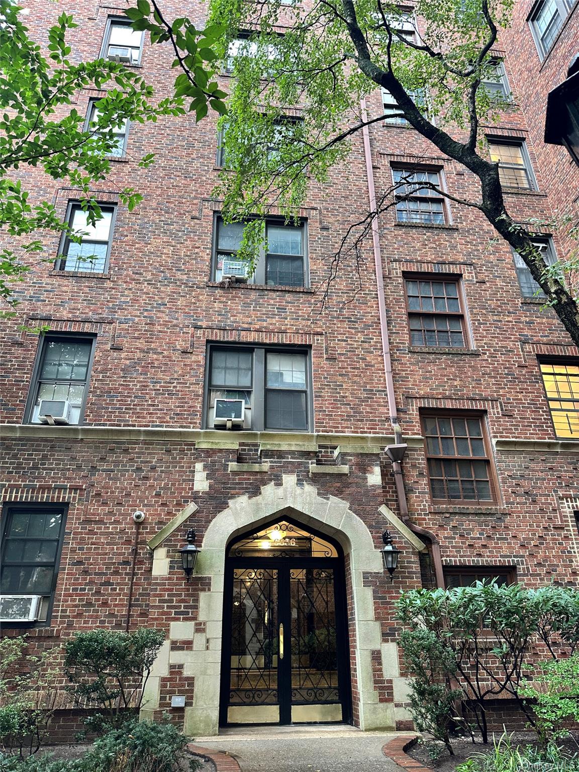 68-36 Burns St, Unit D3