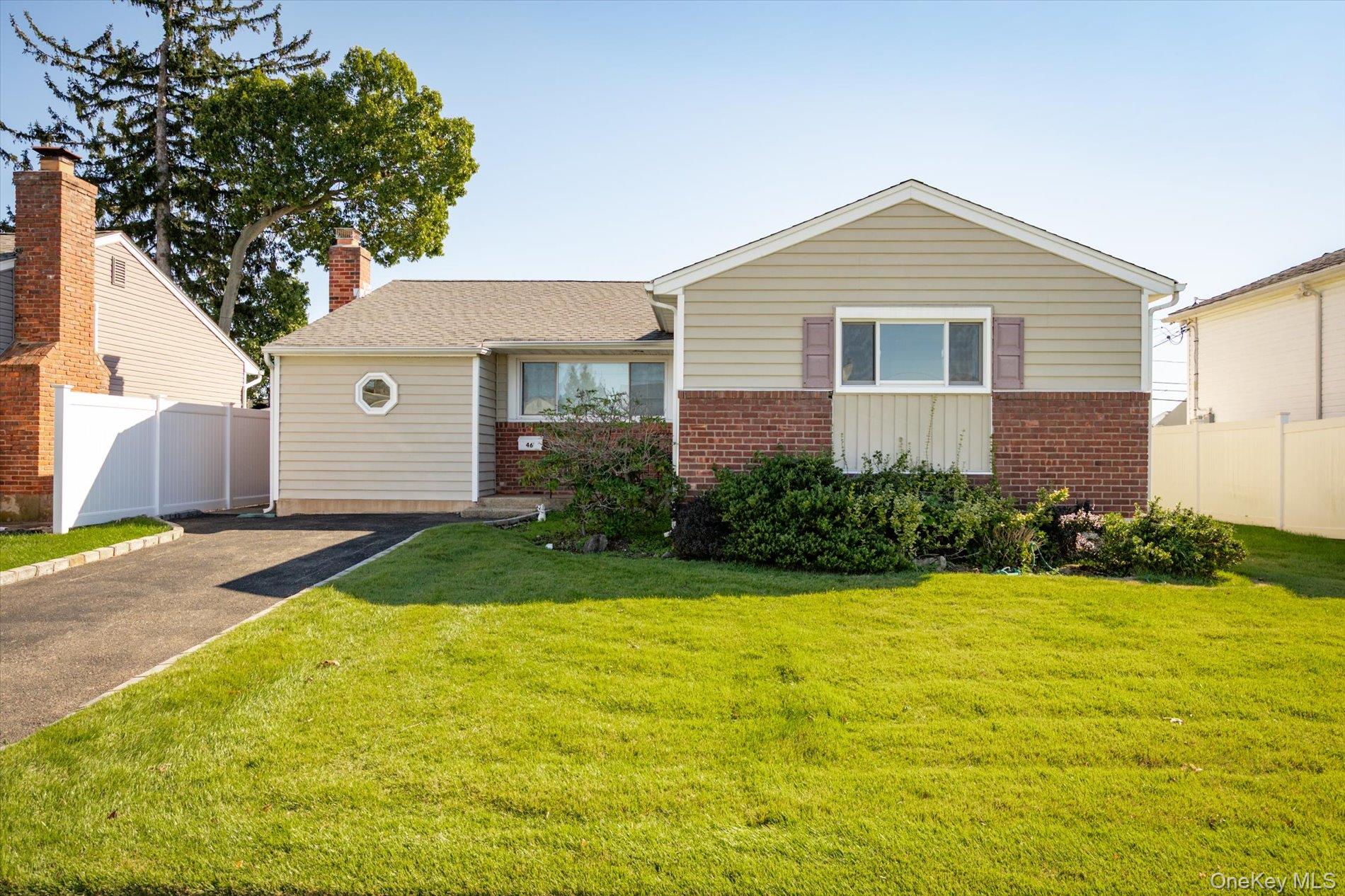 46 Hunter Lane – For Sale photo 2