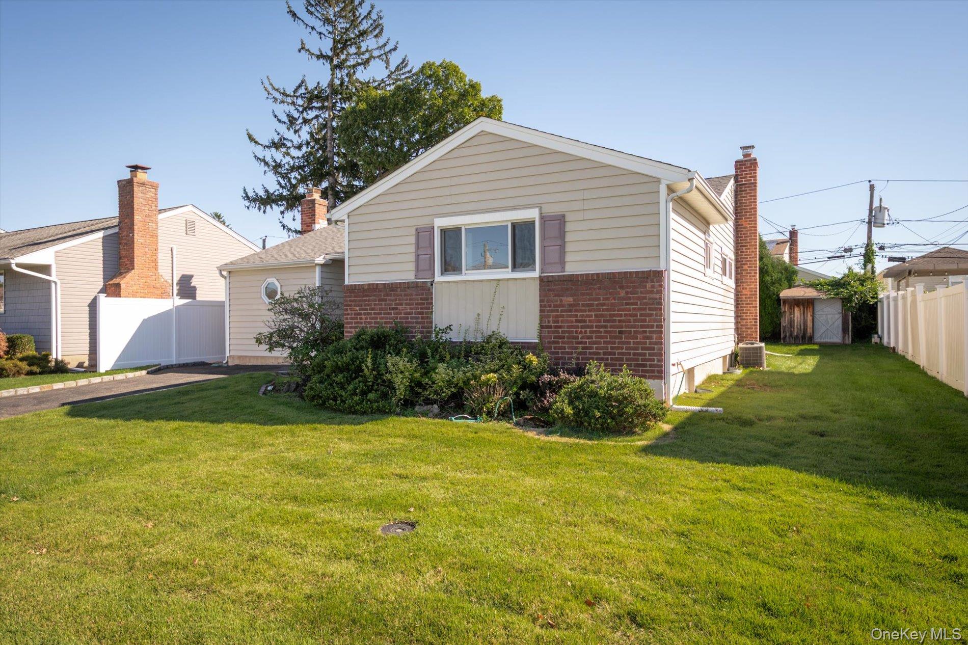 46 Hunter Lane – For Sale photo 3