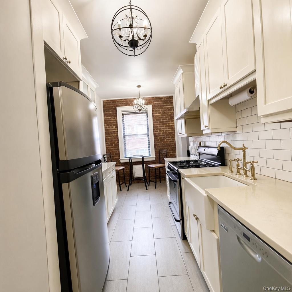 1 Franklin Avenue, Unit 5E photo 6