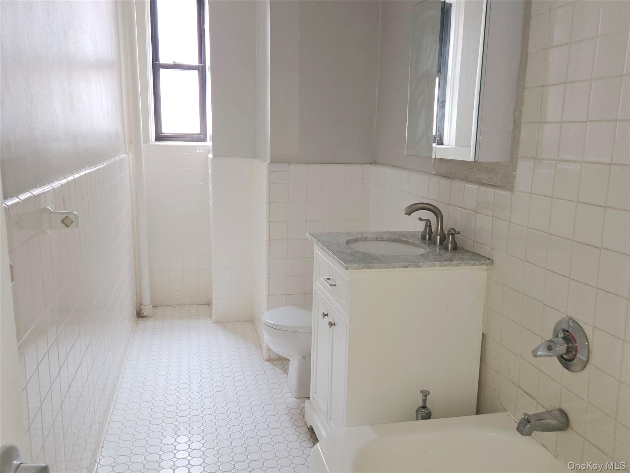 55 E 190th Street, Unit 45 photo 10