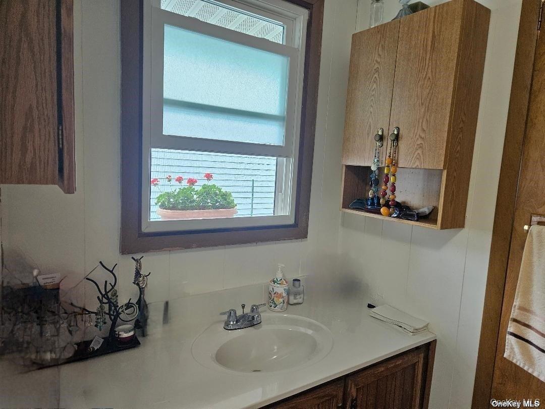 124 Village Circle W, Unit 124 photo 10