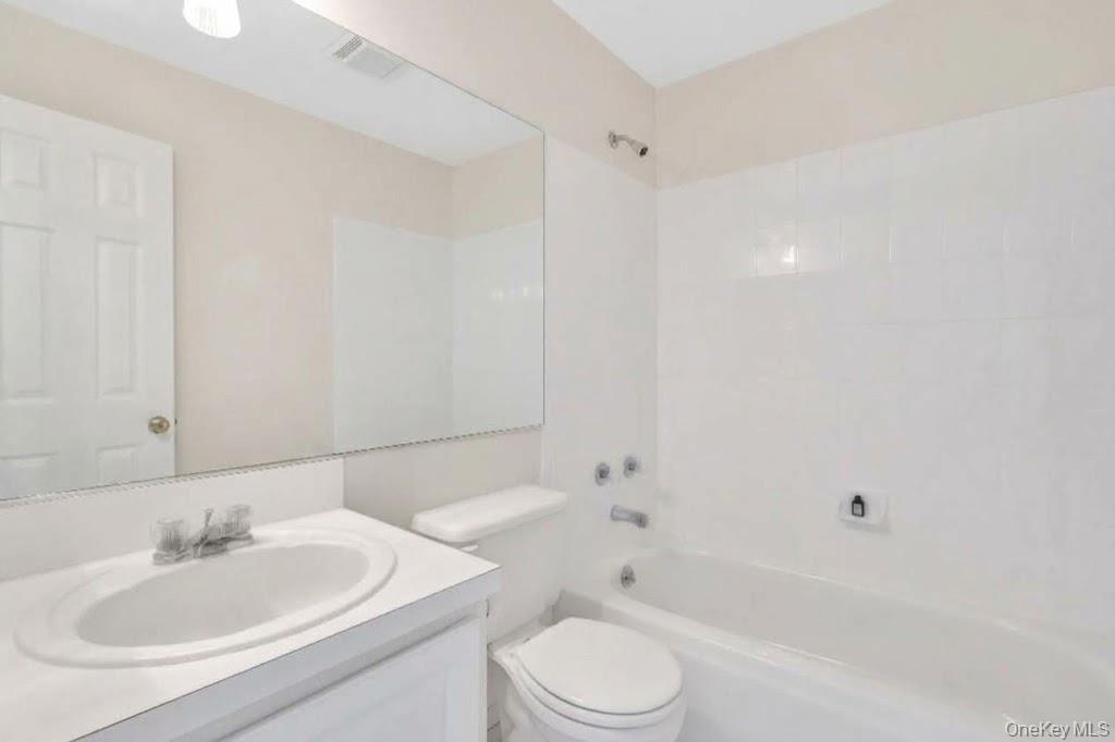 217 Windward Court N – For Sale photo 12